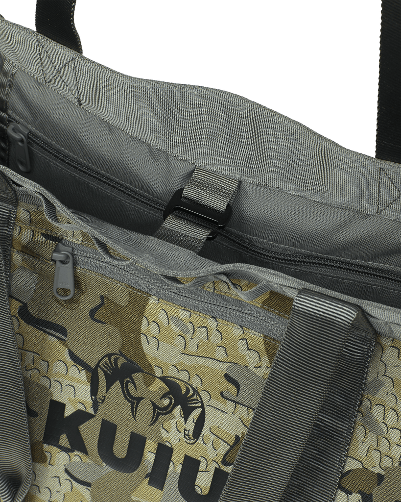 KUIU Base Camp Cordura Dopp Kit in Valo