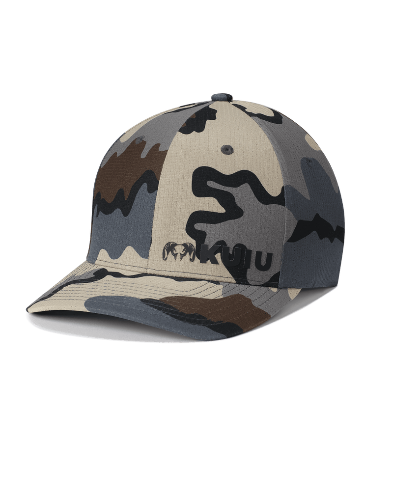 Front of PRO Airmesh Flexfit Hat in Vias Camouflage