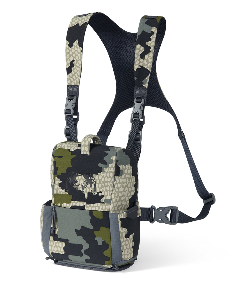 Front of PRO G3 Bino Harness in Verde Camouflage